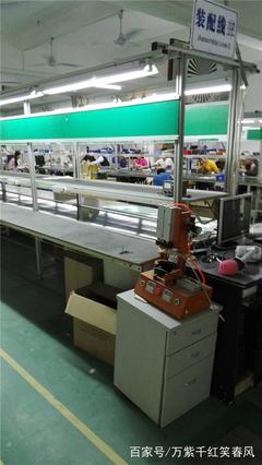 一組鏡頭帶你走進(jìn)深圳某電子廠車間,你有做過這樣的流水線工作嗎